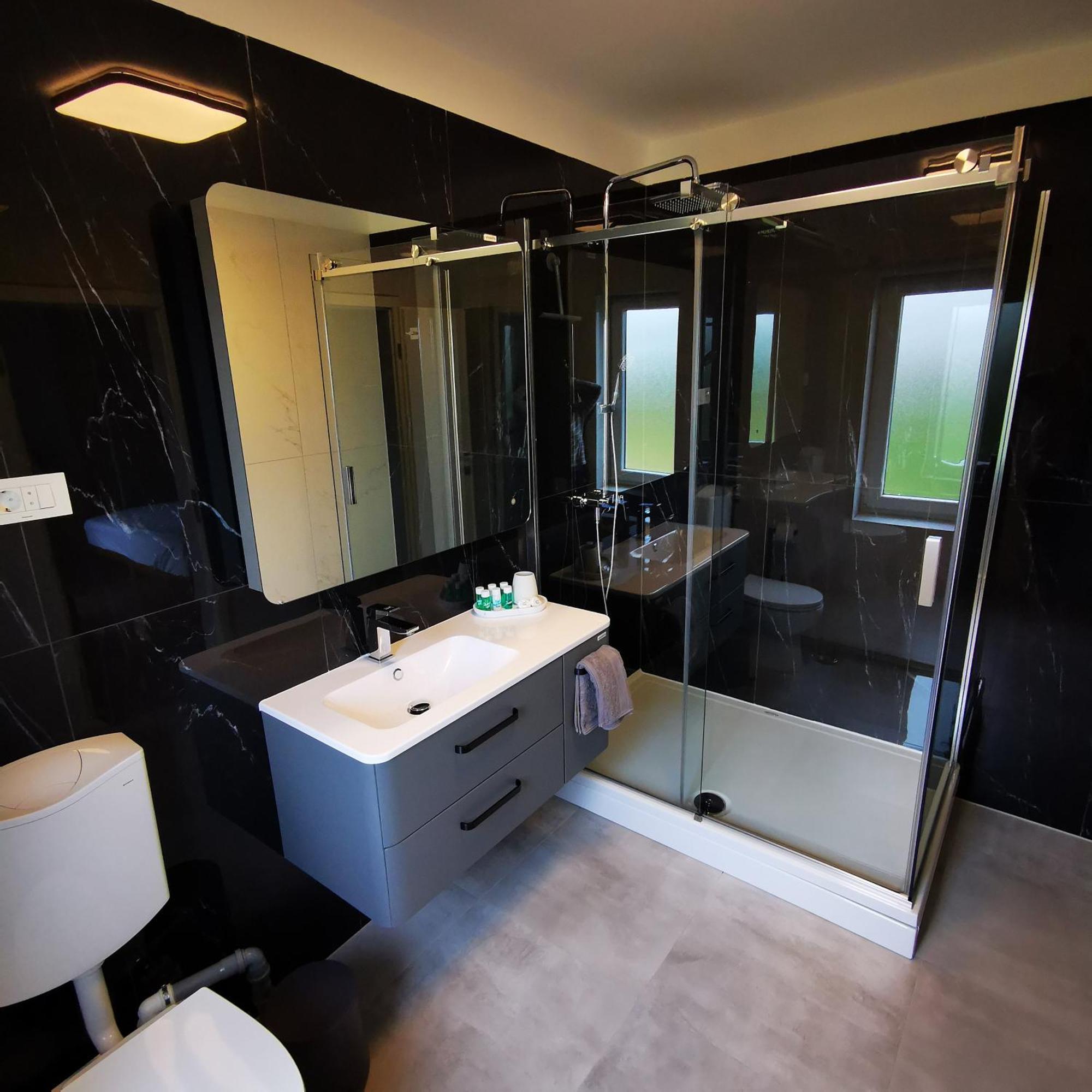 Casa Blanca Apartment Umag Exterior photo